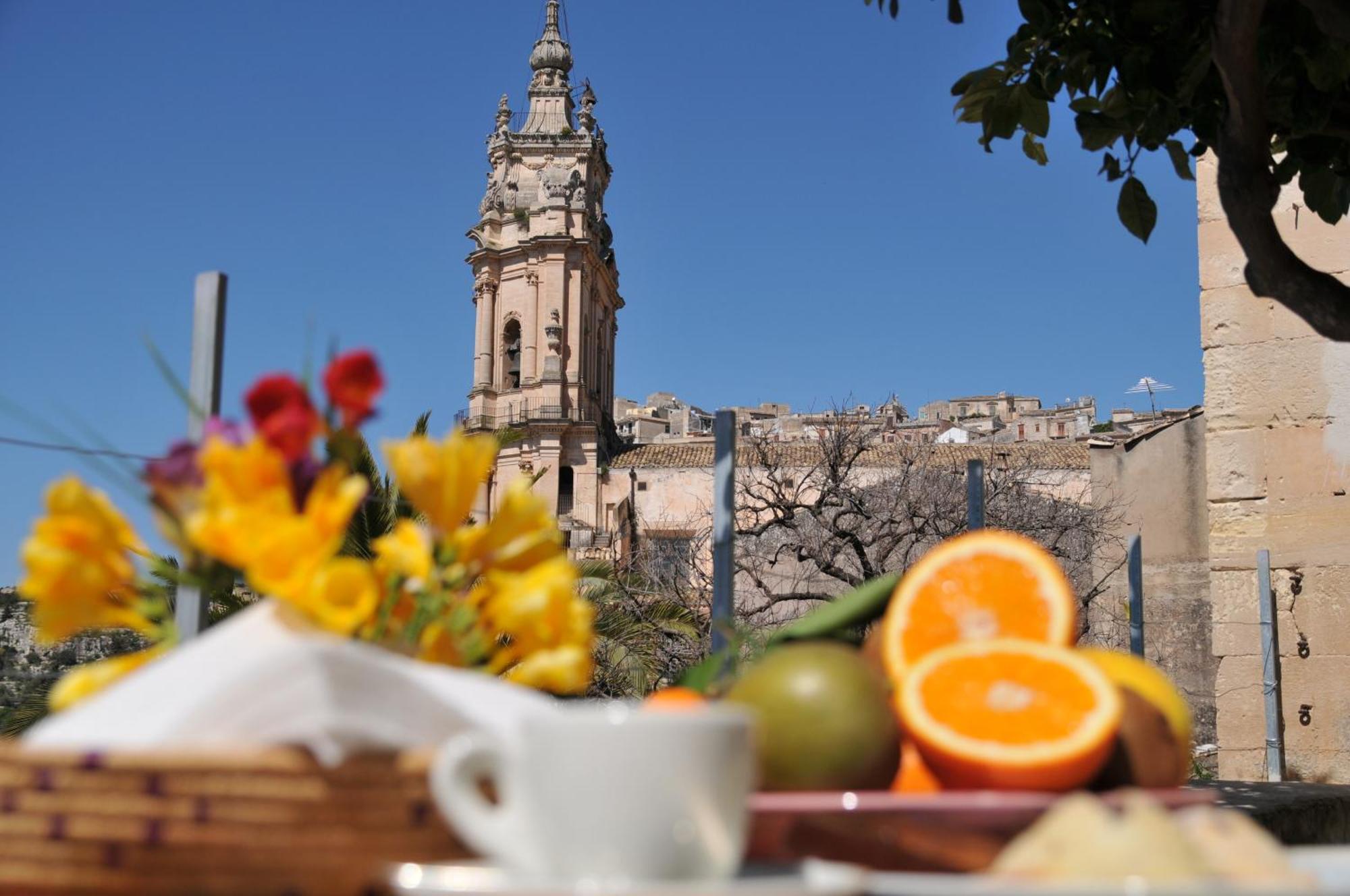 Casa Sipione Papa Bed & Breakfast Modica Exterior photo