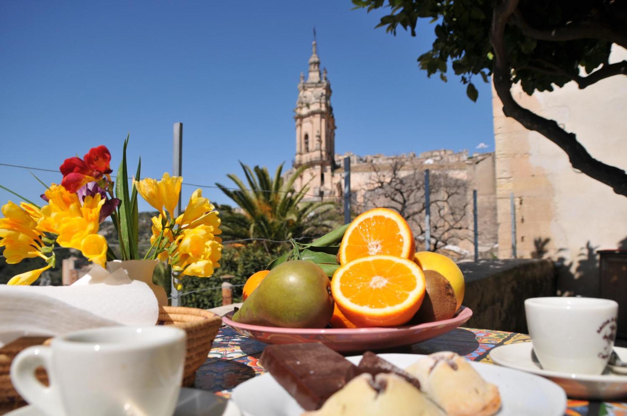 Casa Sipione Papa Bed & Breakfast Modica Exterior photo
