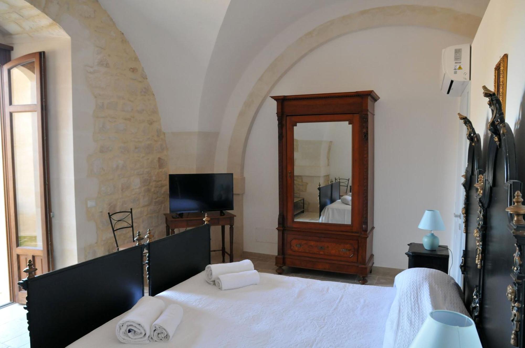 Casa Sipione Papa Bed & Breakfast Modica Exterior photo