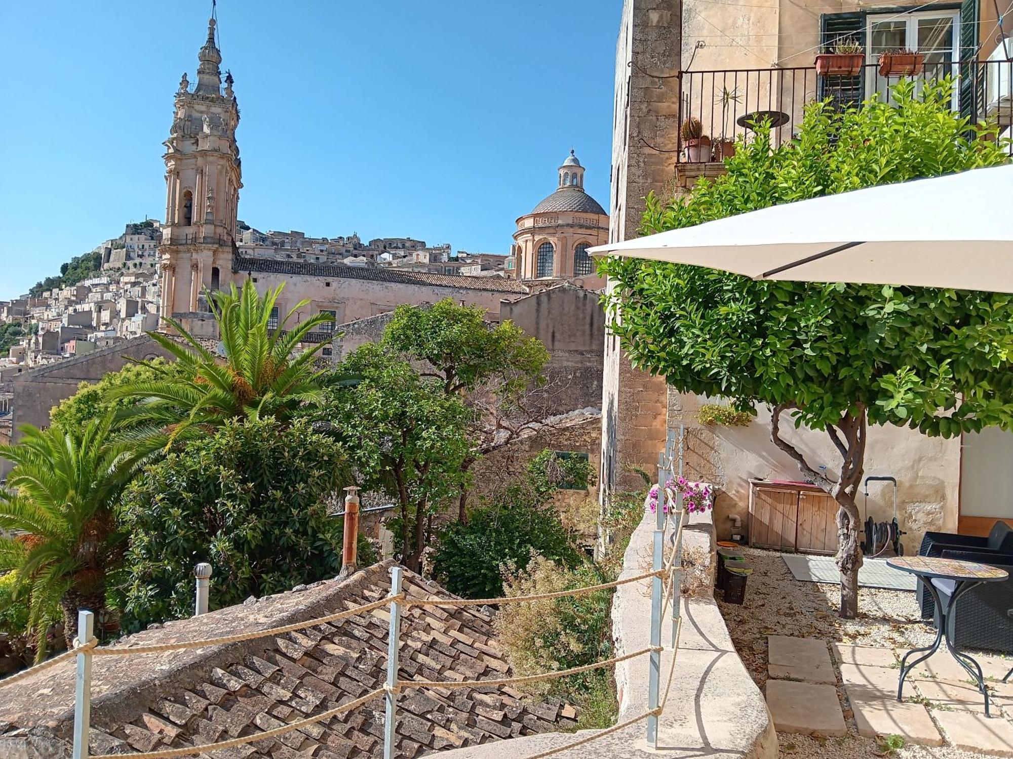 Casa Sipione Papa Bed & Breakfast Modica Exterior photo