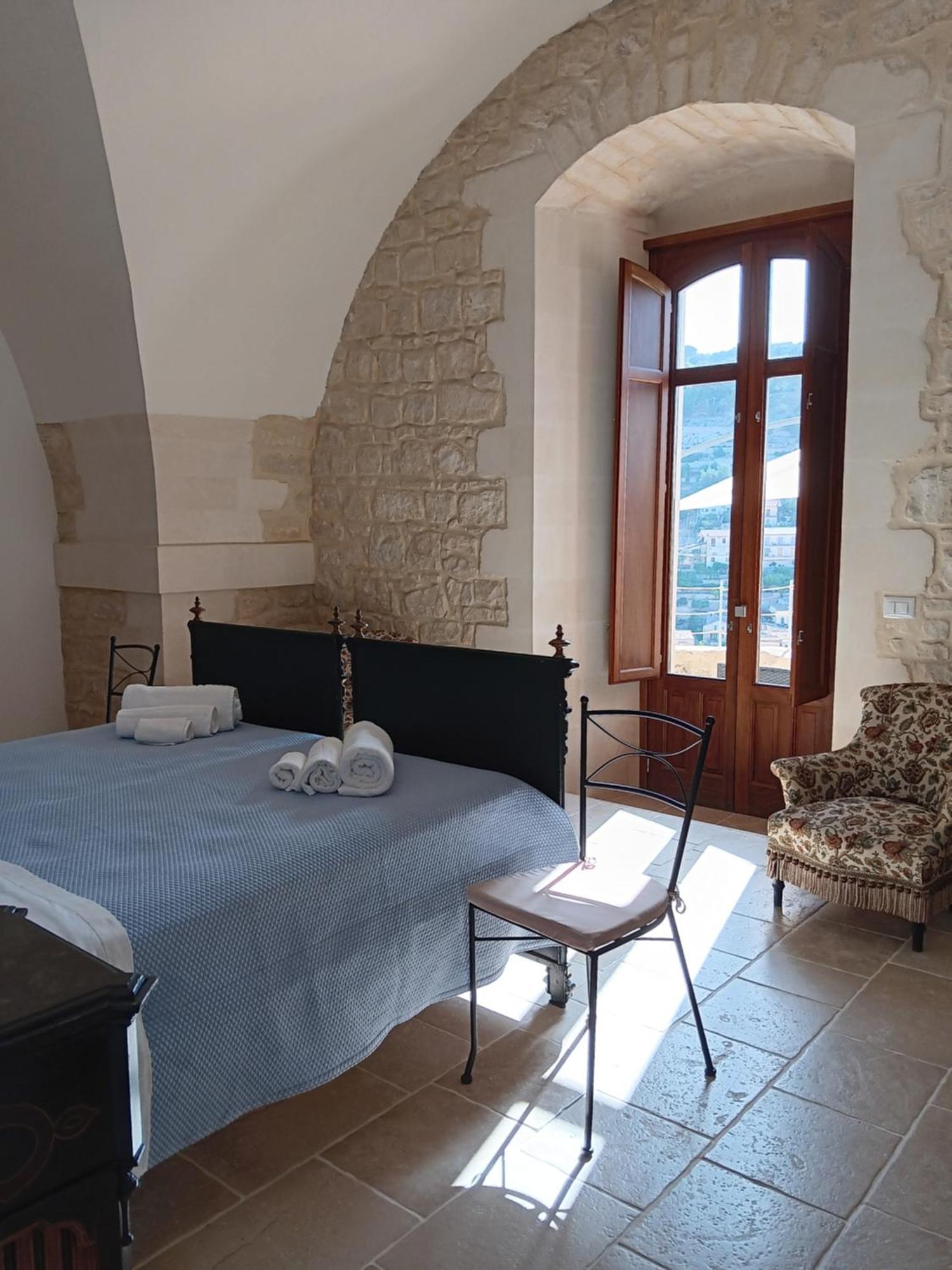Casa Sipione Papa Bed & Breakfast Modica Exterior photo